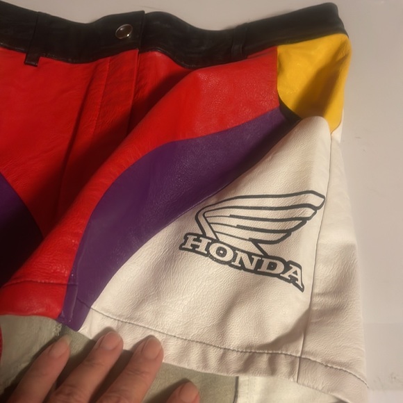 Honda shorts size small - Picture 5 of 7